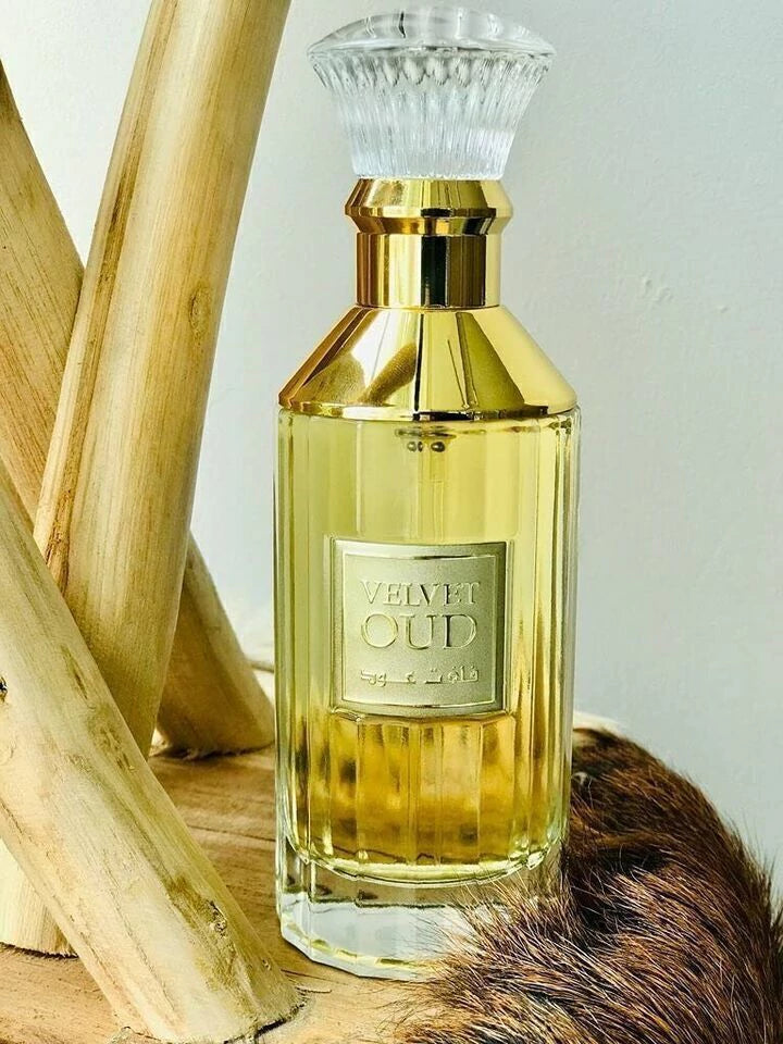 Perfume Lattafa Velvet Oud EDP Unissex 30ml